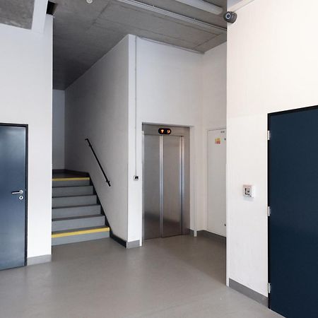 Spacious Apartments Near Karlin Square Πράγα Εξωτερικό φωτογραφία