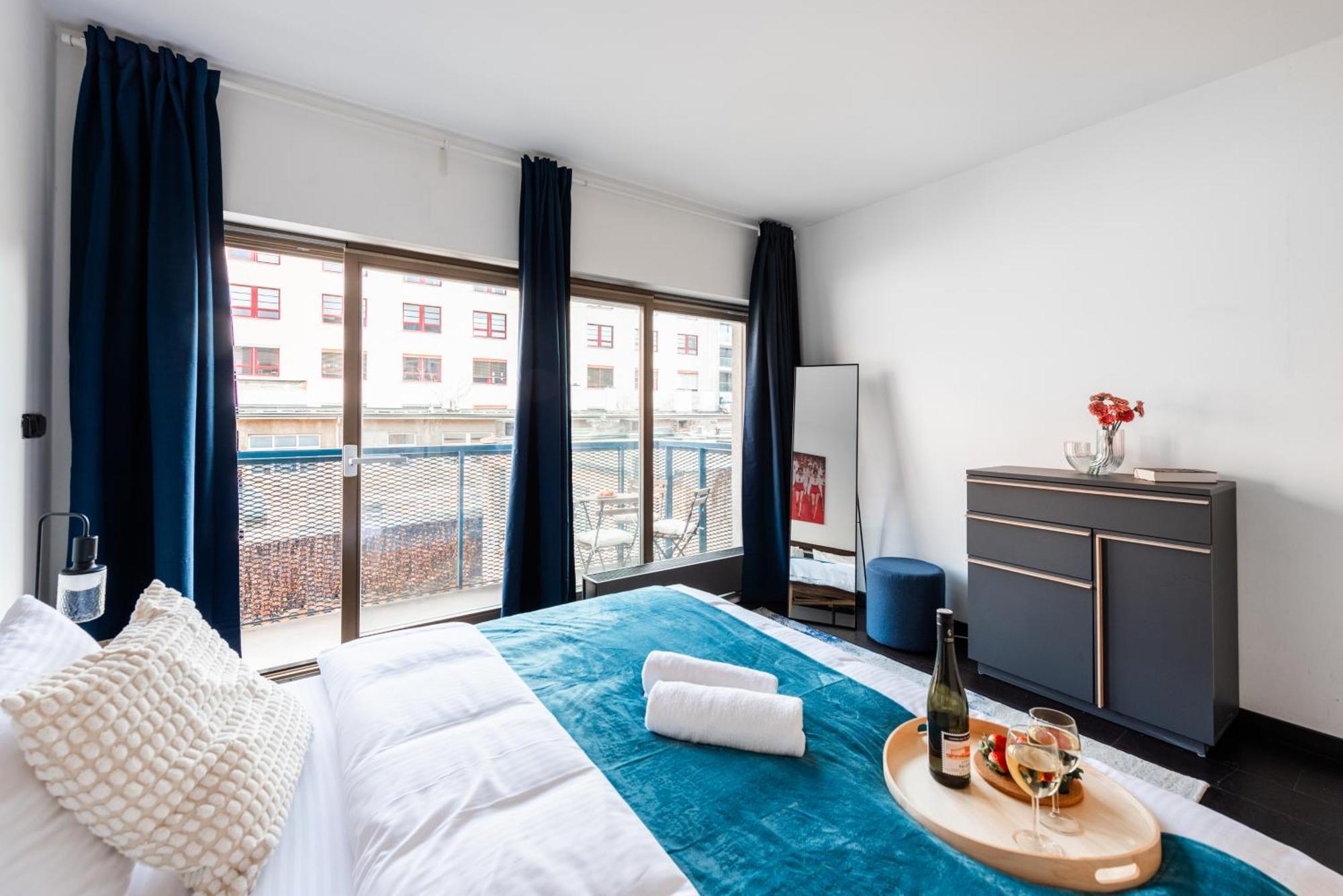 Spacious Apartments Near Karlin Square Πράγα Εξωτερικό φωτογραφία