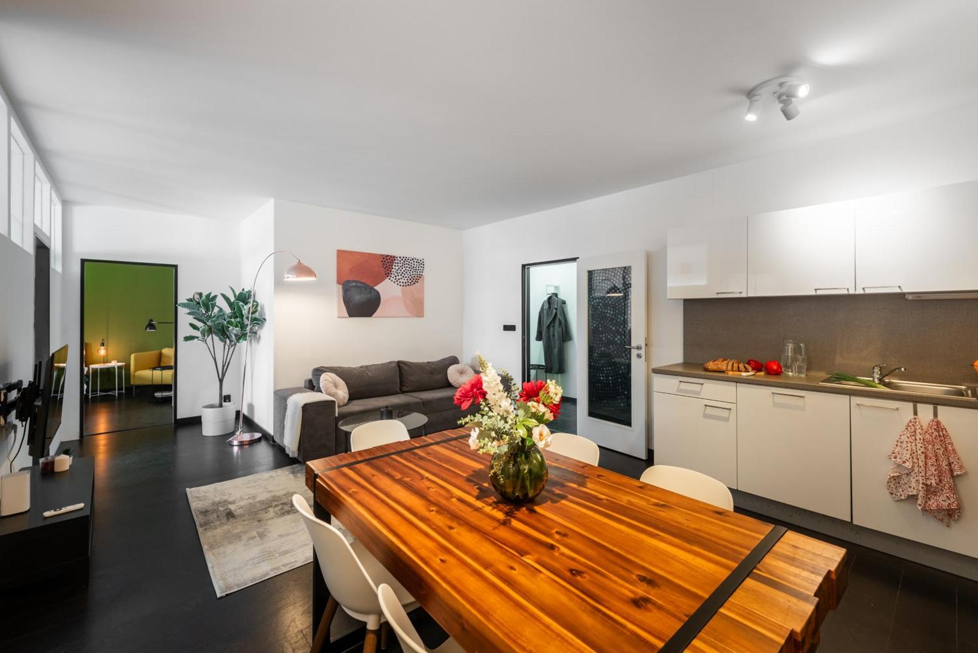 Spacious Apartments Near Karlin Square Πράγα Εξωτερικό φωτογραφία