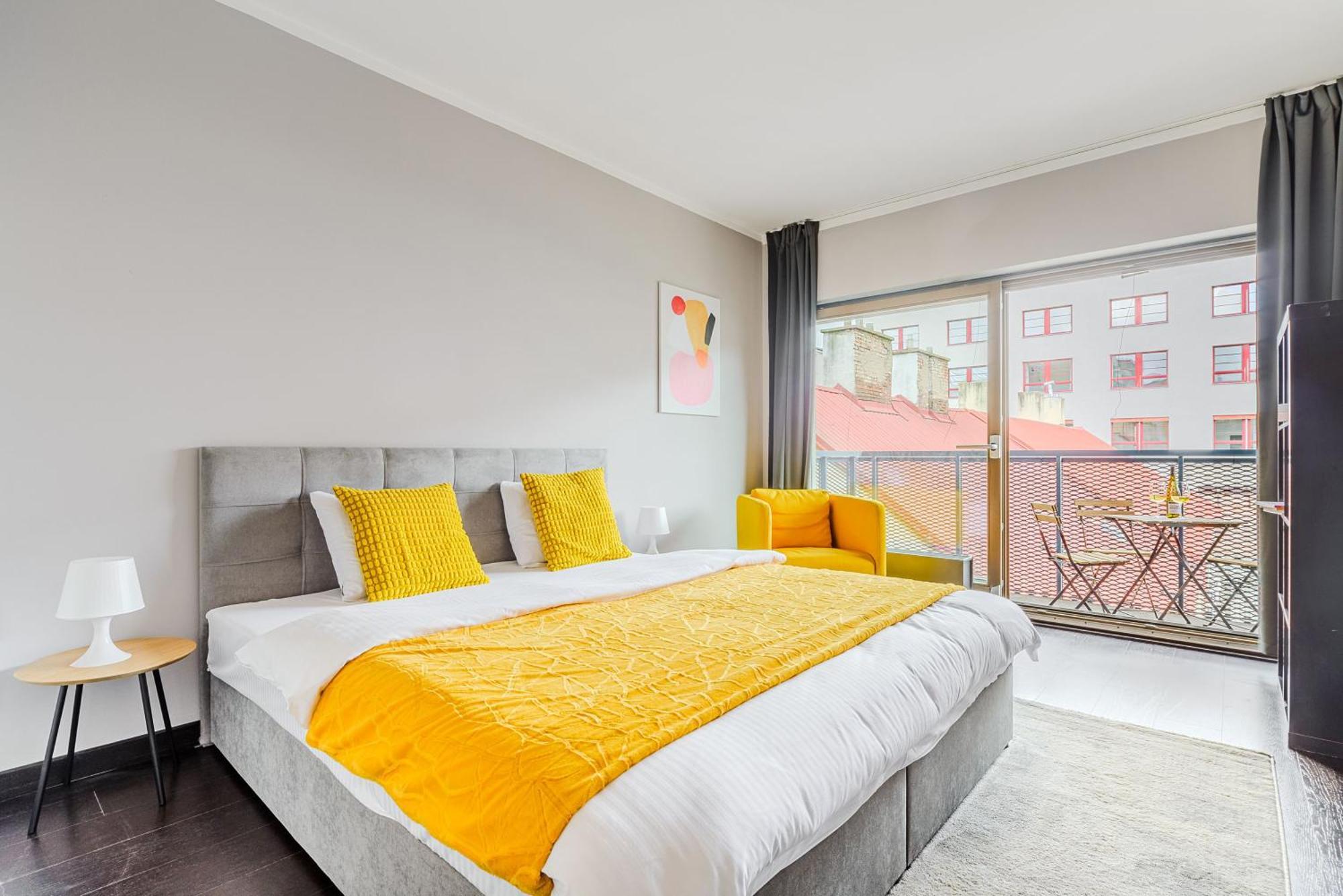 Spacious Apartments Near Karlin Square Πράγα Εξωτερικό φωτογραφία
