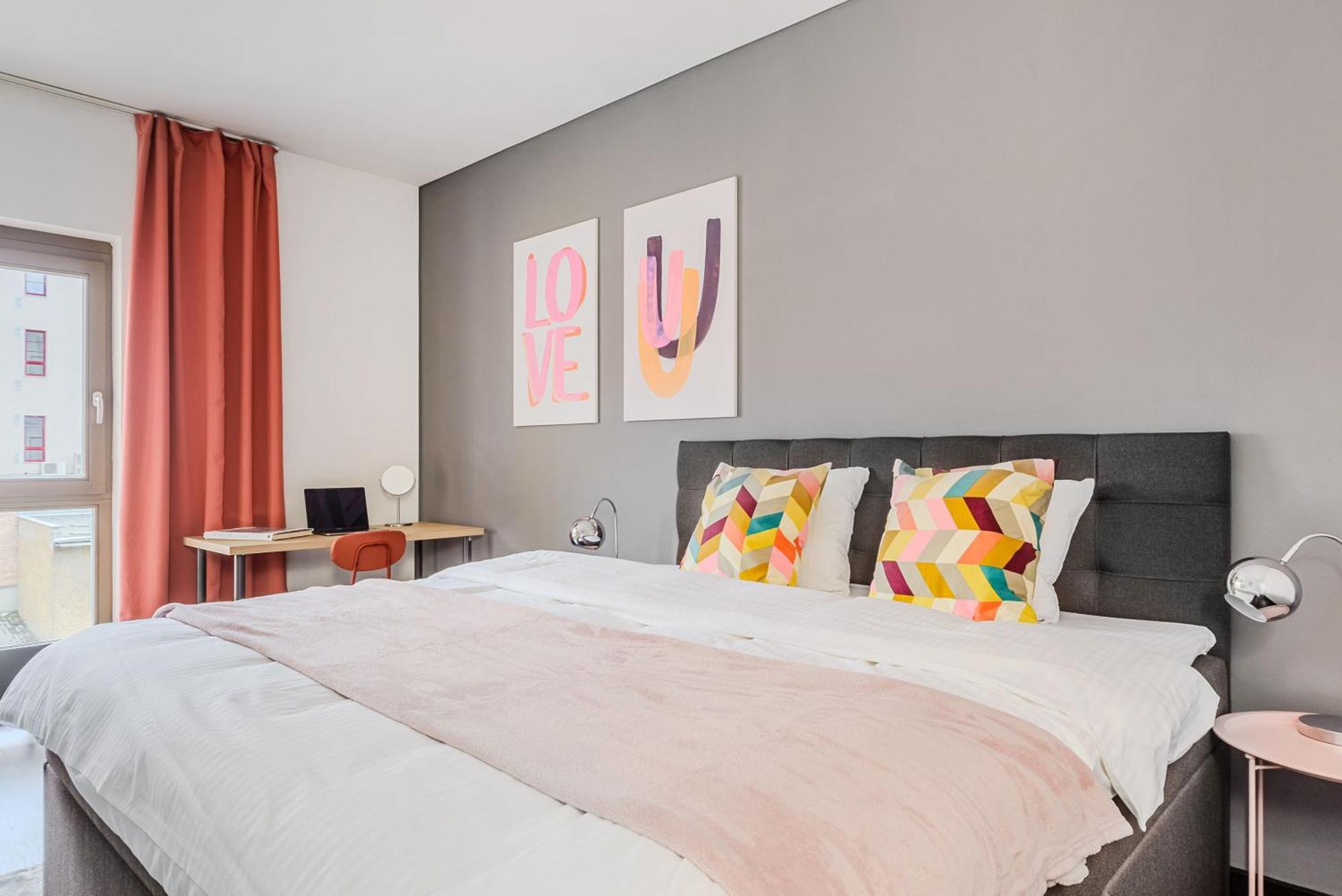 Spacious Apartments Near Karlin Square Πράγα Εξωτερικό φωτογραφία