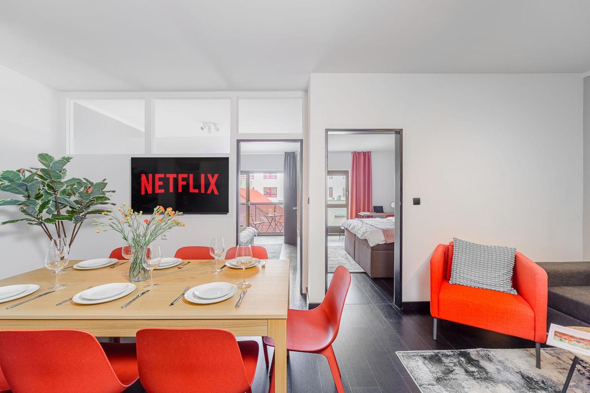 Spacious Apartments Near Karlin Square Πράγα Εξωτερικό φωτογραφία
