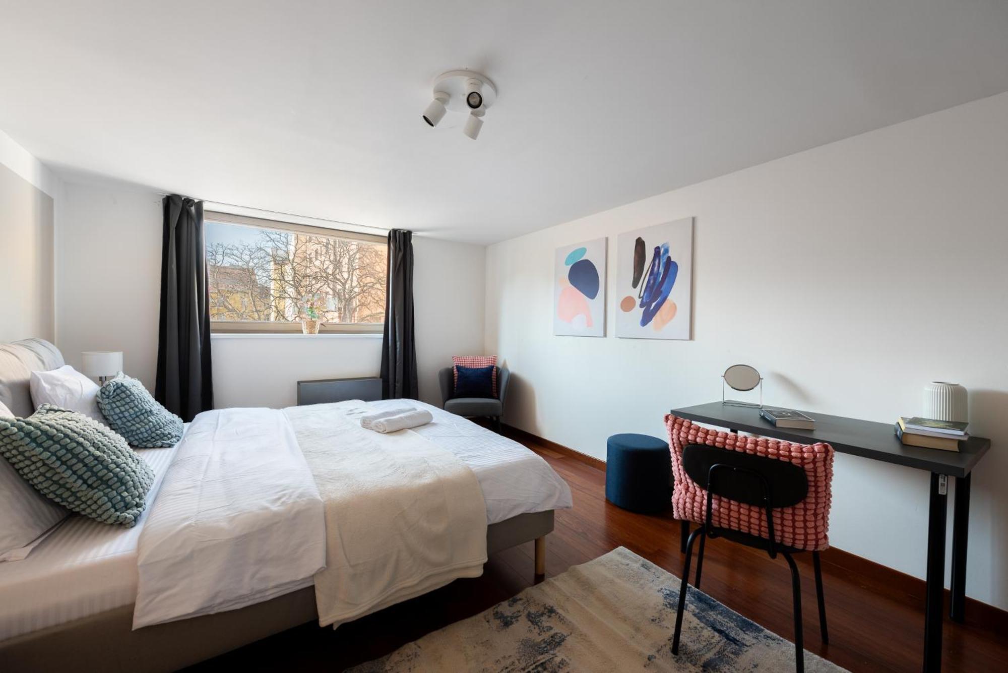 Spacious Apartments Near Karlin Square Πράγα Εξωτερικό φωτογραφία