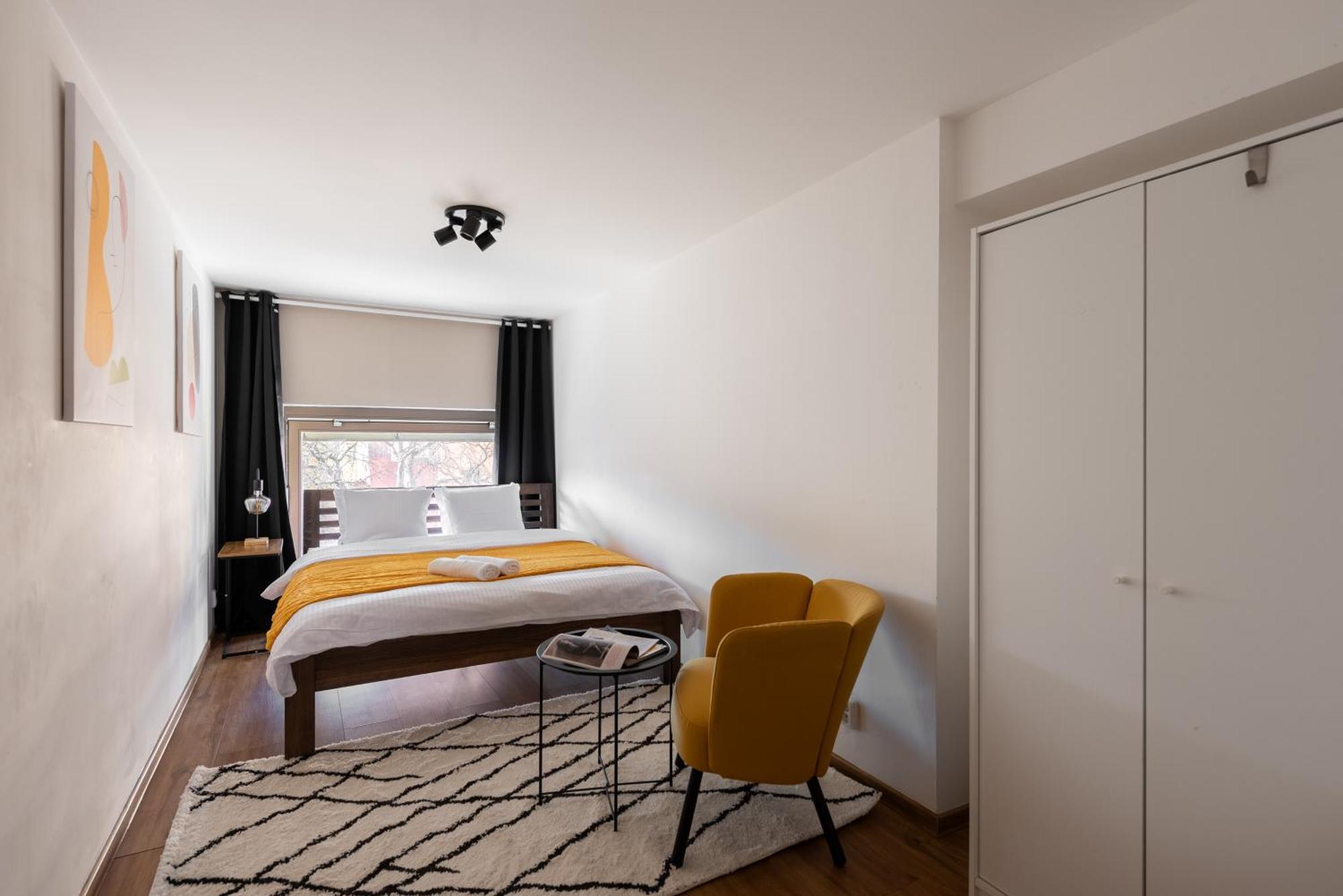 Spacious Apartments Near Karlin Square Πράγα Εξωτερικό φωτογραφία
